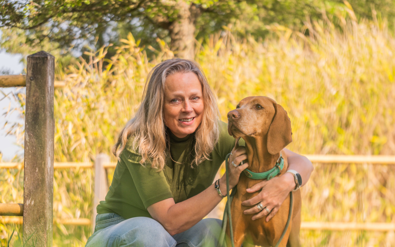Frances (met hond)