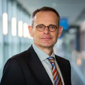I.N. (Ivo) van Schaik, voorzitter